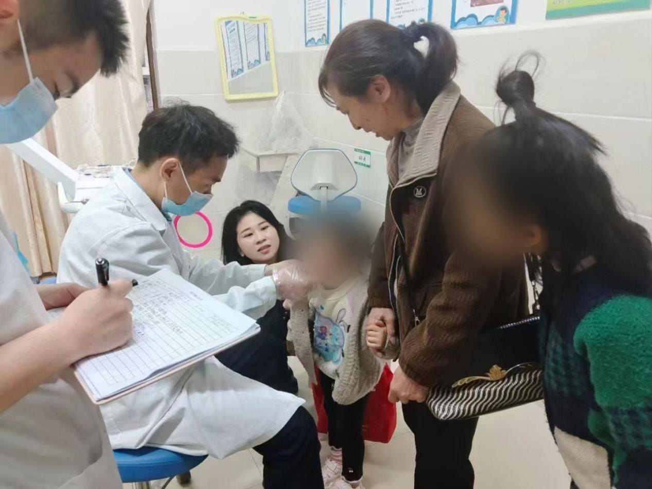 张口检查