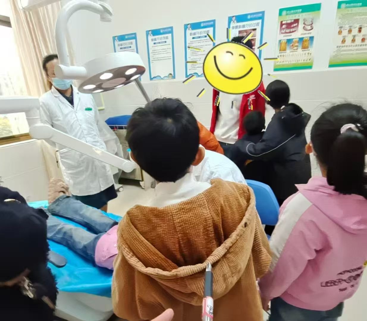 诊室围观
